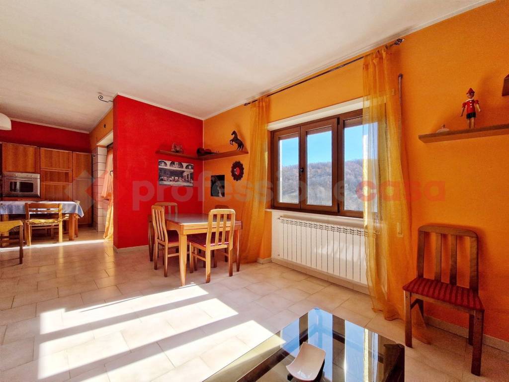 appartamento in vendita a Scoppito in zona Civitatomassa