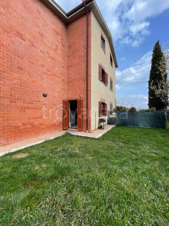 casa indipendente in vendita a Scoppito in zona Madonna della Strada