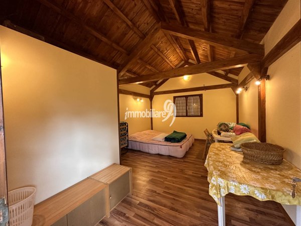 casa indipendente in vendita a Scoppito