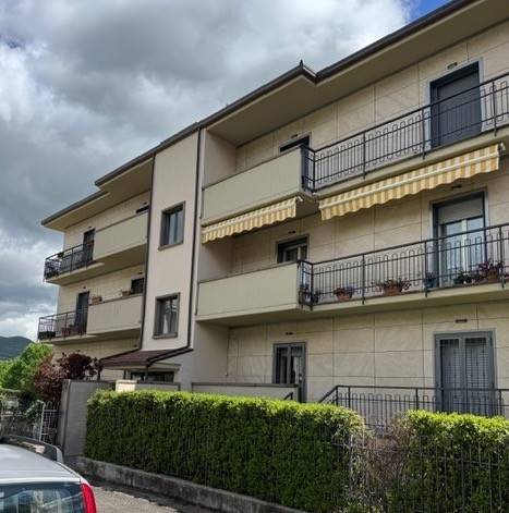 appartamento in vendita a Scoppito in zona Madonna della Strada