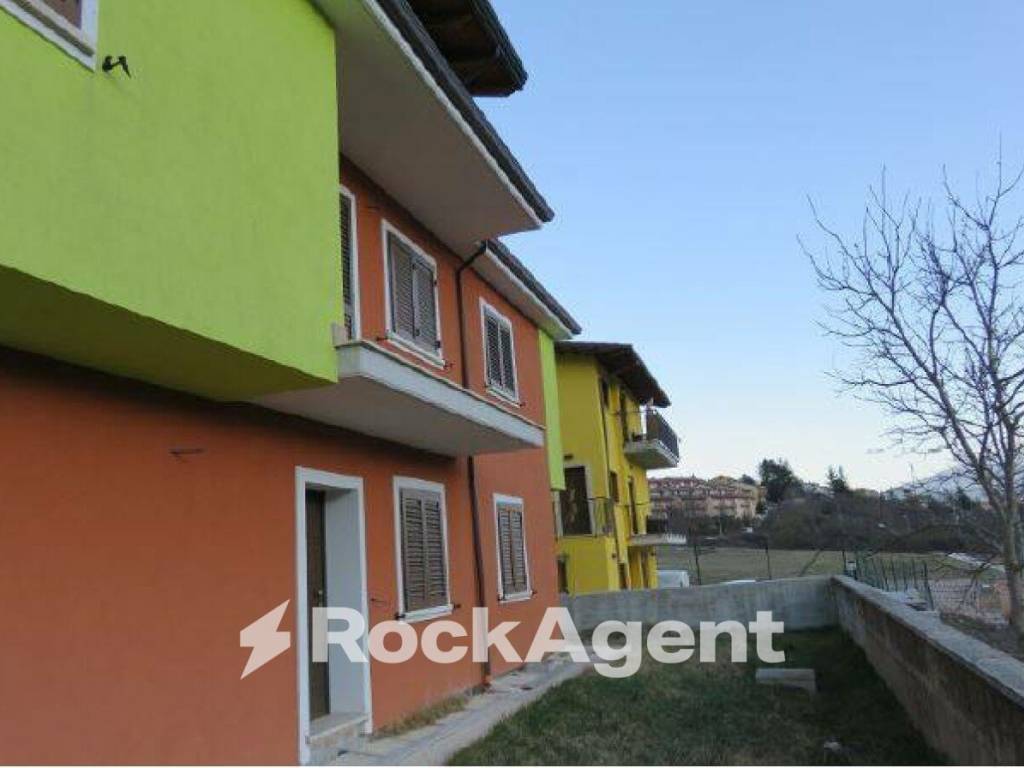 casa indipendente in vendita a Scoppito in zona Santa Dorotea