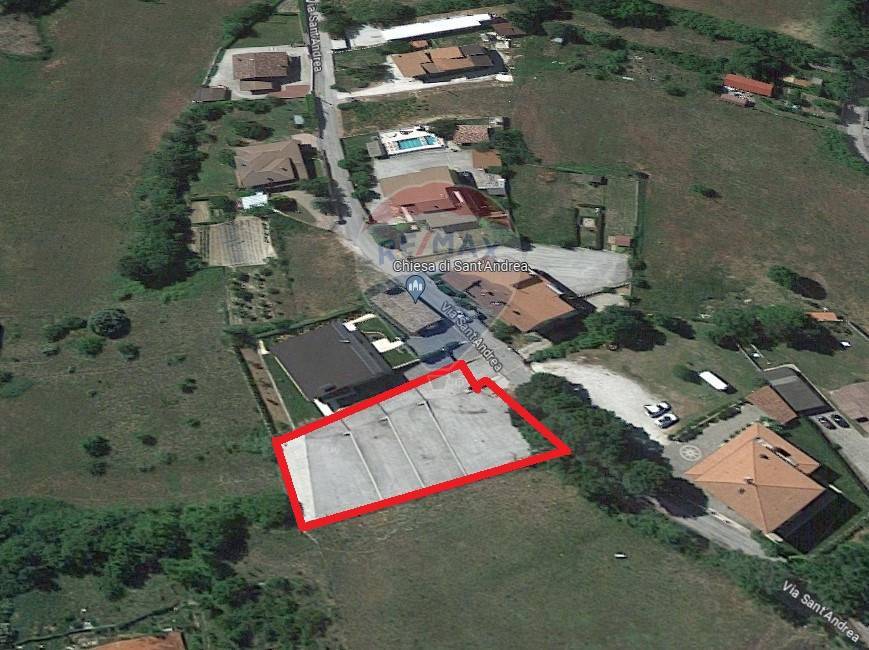 terreno edificabile in vendita a Scoppito