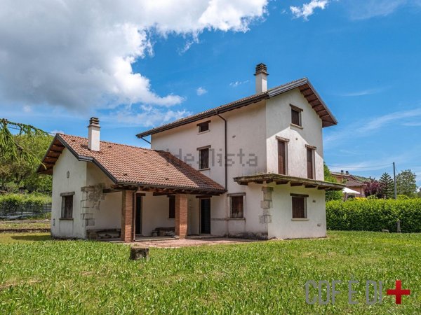 quadrivano in vendita a Scoppito