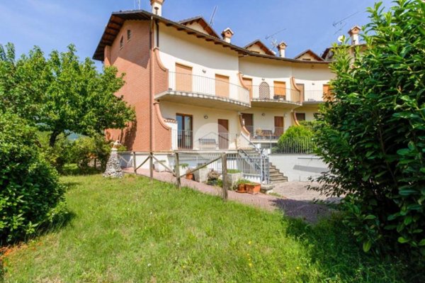 casa indipendente in vendita a Scoppito