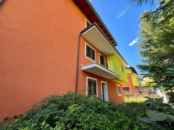 casa indipendente in vendita a Scoppito in zona Santa Dorotea