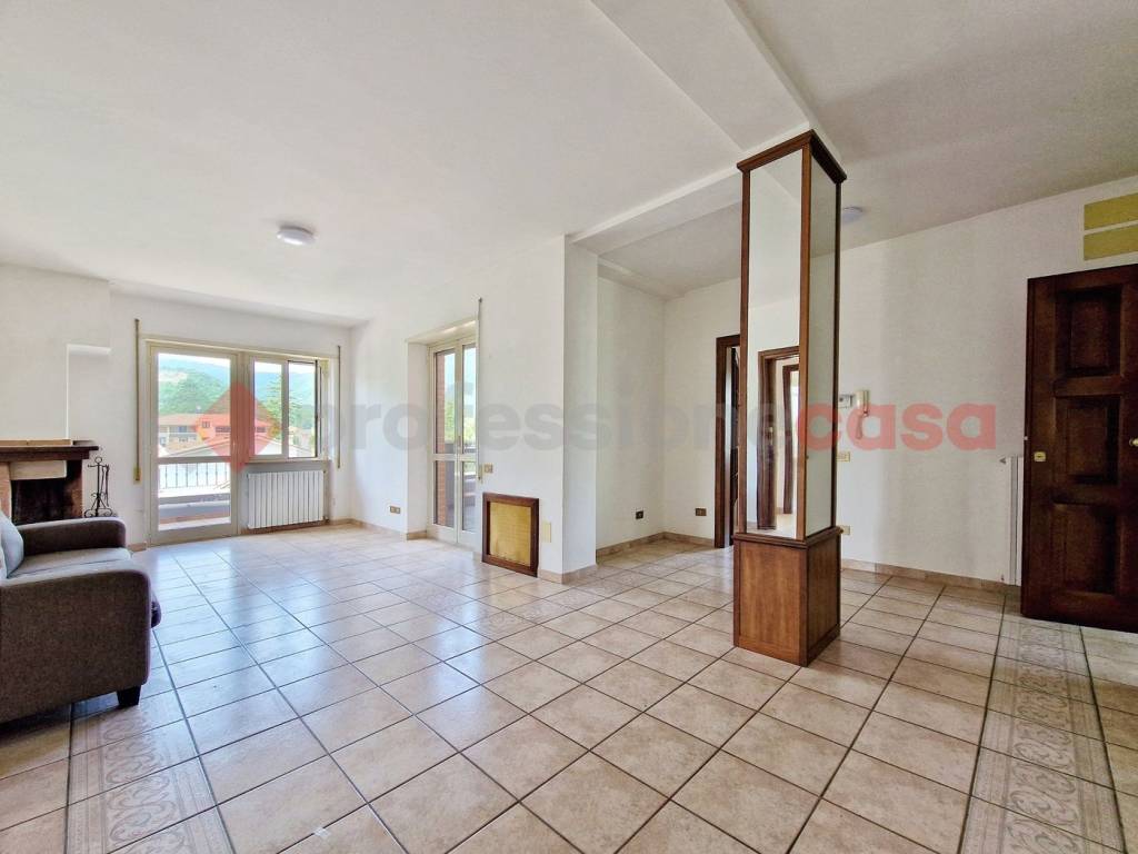 appartamento in vendita a Scoppito in zona Madonna della Strada