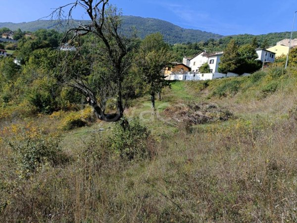 terreno edificabile in vendita a Scoppito