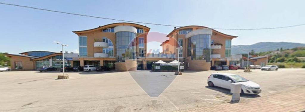 negozio in vendita a Scoppito