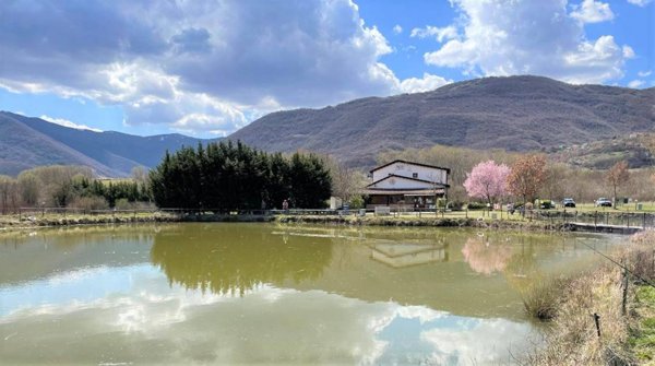 casa indipendente in vendita a Scoppito in zona Casale