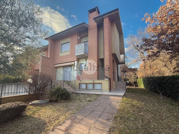 casa indipendente in vendita a Scoppito