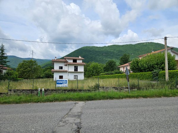 terreno edificabile in vendita a Scoppito in zona Madonna della Strada