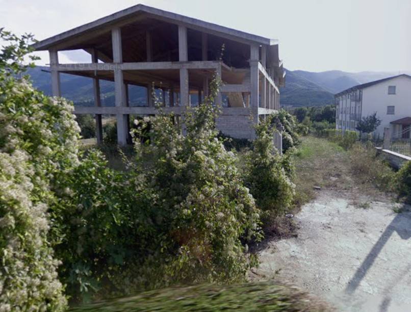 casa indipendente in vendita a Scoppito