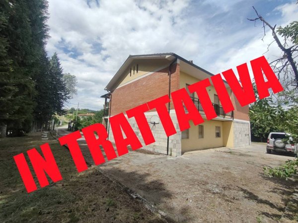 casa indipendente in vendita a Scoppito in zona Civitatomassa