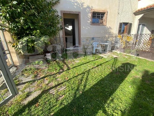 appartamento in vendita a Scoppito in zona Vallinsù