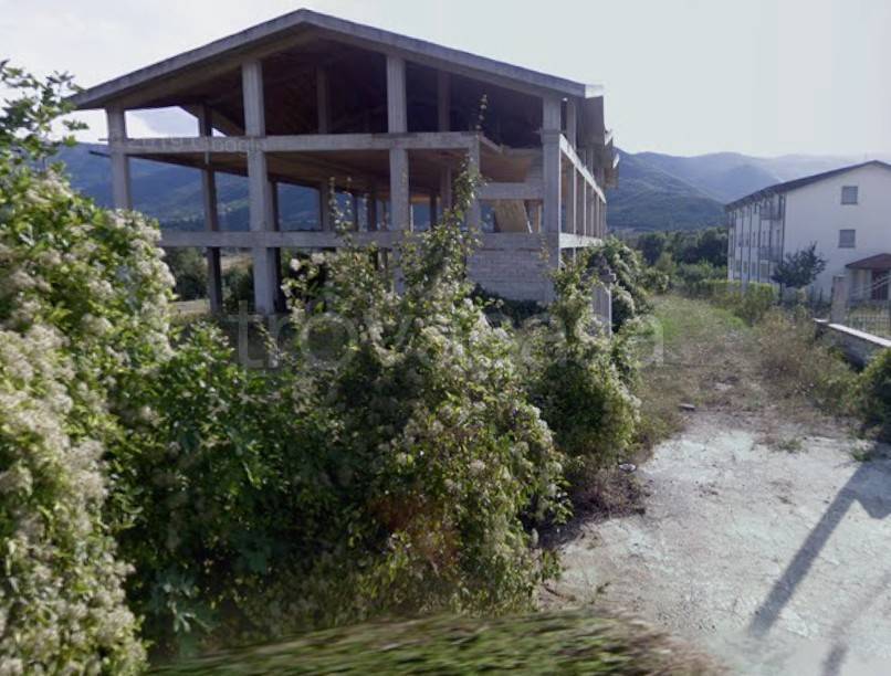 terreno edificabile in vendita a Scoppito