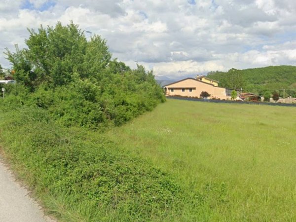 terreno edificabile in vendita a Scoppito