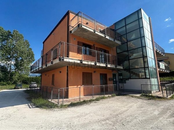 appartamento in vendita a Scoppito in zona Civitatomassa