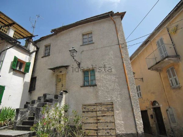 casa semindipendente in vendita a Monesiglio