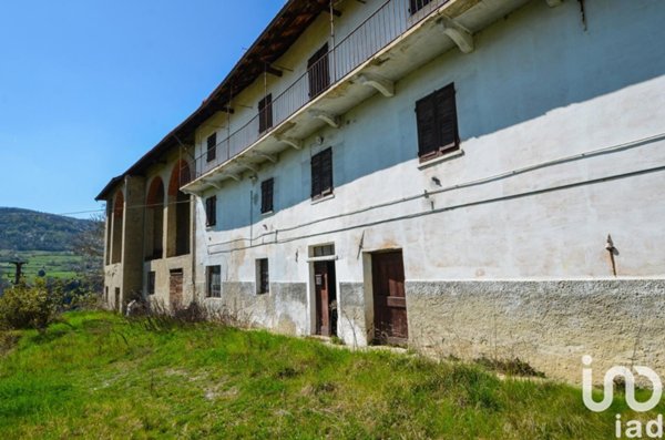 casale in vendita a Monesiglio