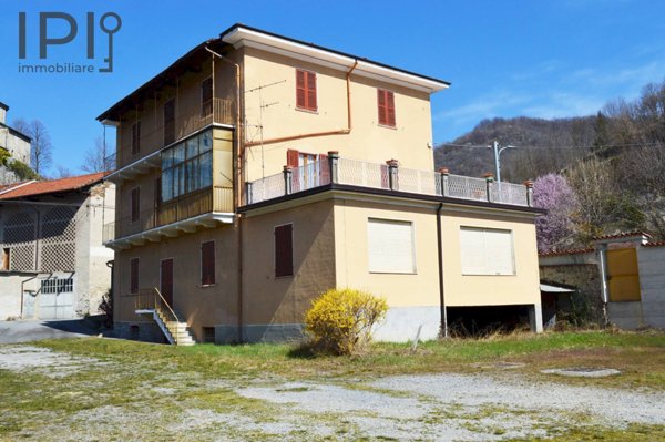 casa indipendente in vendita a Monesiglio
