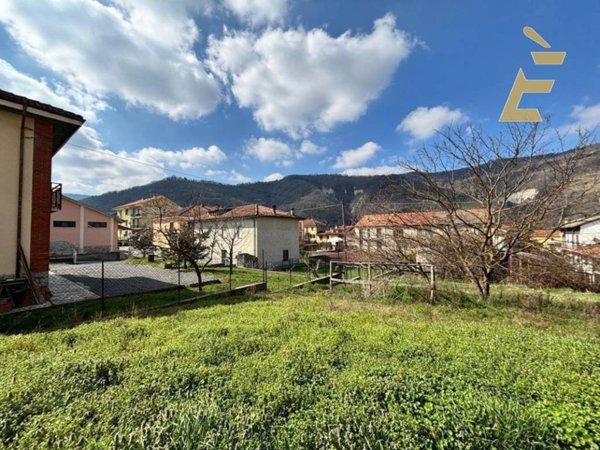 casa indipendente in vendita a Monesiglio