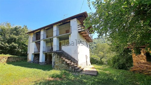 casale in vendita a Monesiglio