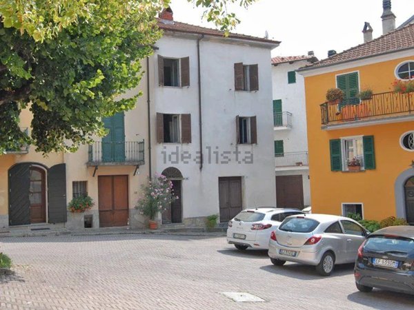 casa indipendente in vendita a Monesiglio