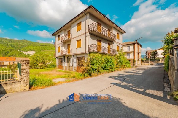 casa indipendente in vendita a Monesiglio