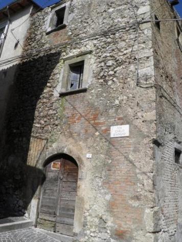 esavano in vendita a Scurcola Marsicana
