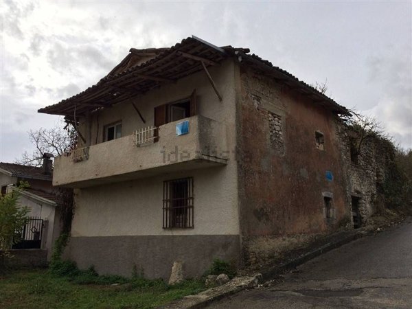 casale in vendita a Scurcola Marsicana