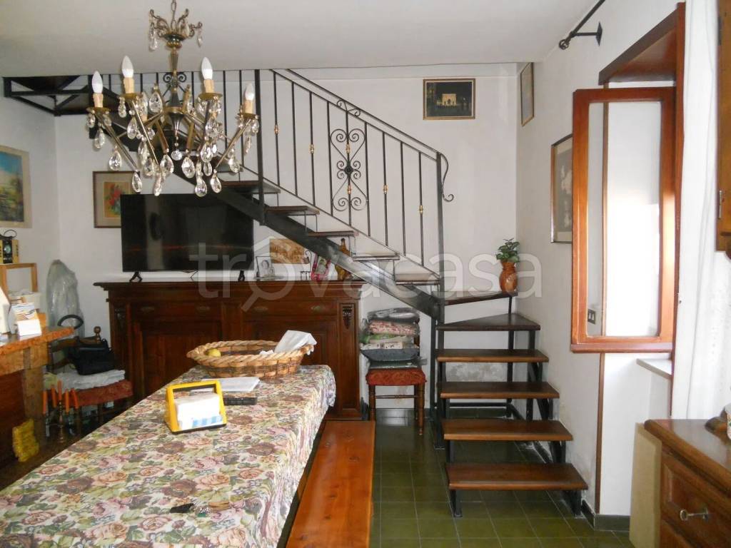 casa indipendente in vendita a Scurcola Marsicana in zona Cappelle dei Marsi