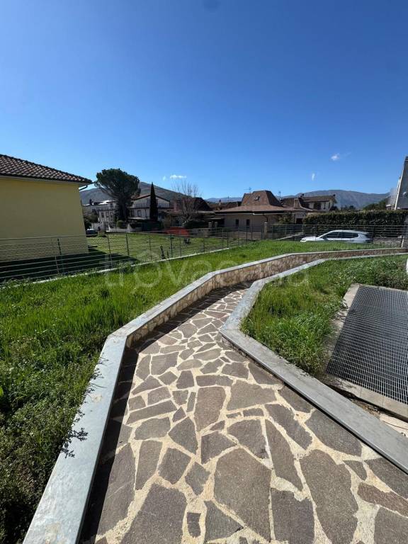 casa indipendente in vendita a Scurcola Marsicana