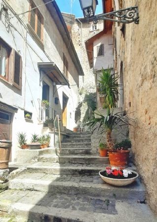 casa indipendente in vendita a Scurcola Marsicana in zona Cappelle dei Marsi