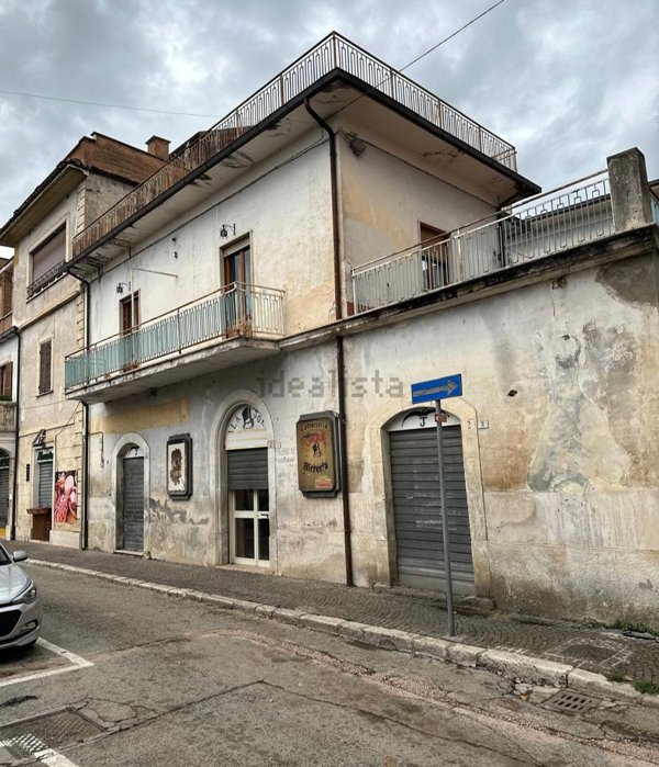 locale commerciale in vendita a Scurcola Marsicana