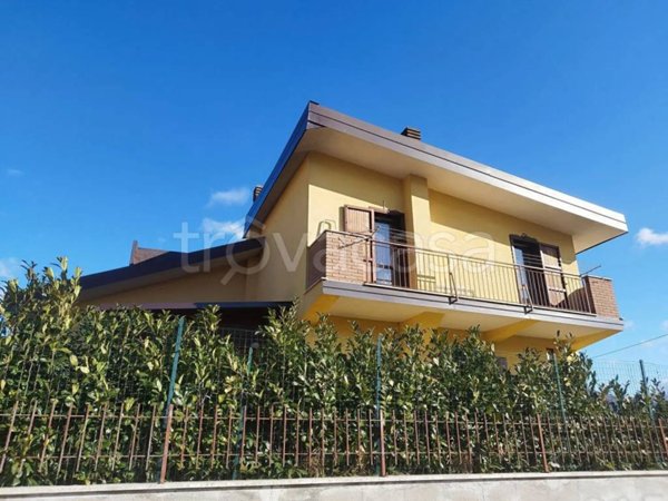 casa indipendente in vendita a Scurcola Marsicana