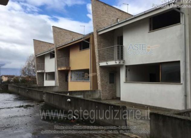 casa indipendente in vendita a Scurcola Marsicana