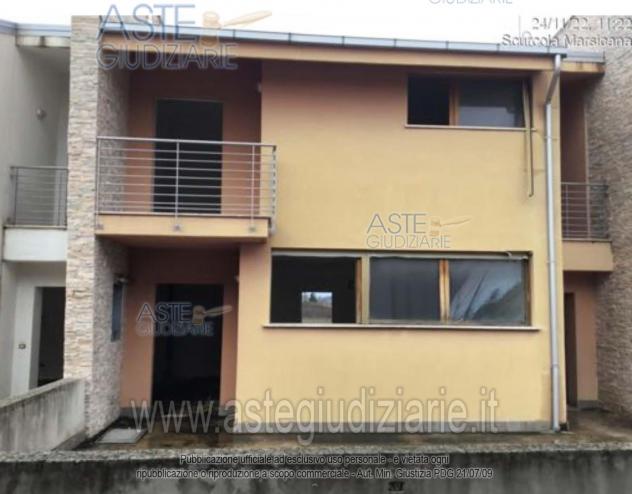 casa indipendente in vendita a Scurcola Marsicana