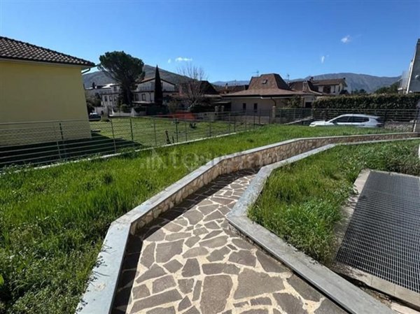 casa indipendente in vendita a Scurcola Marsicana