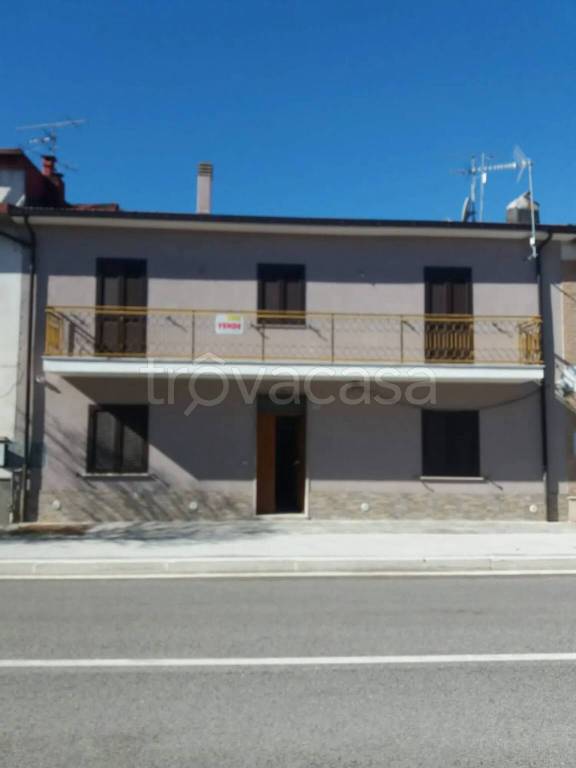 casa indipendente in vendita a Scurcola Marsicana in zona Cappelle dei Marsi