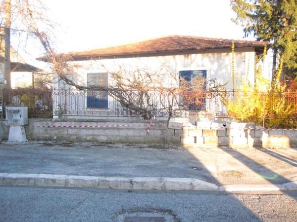 casa indipendente in vendita a Scurcola Marsicana in zona Cappelle dei Marsi