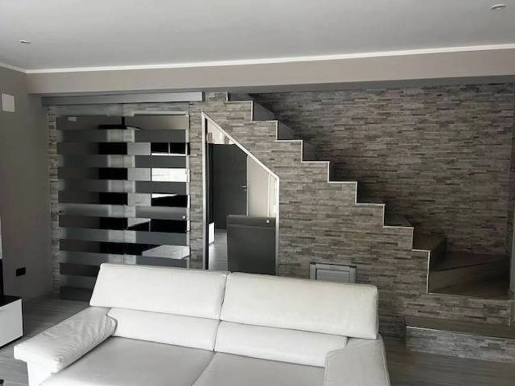 casa indipendente in vendita a Scurcola Marsicana