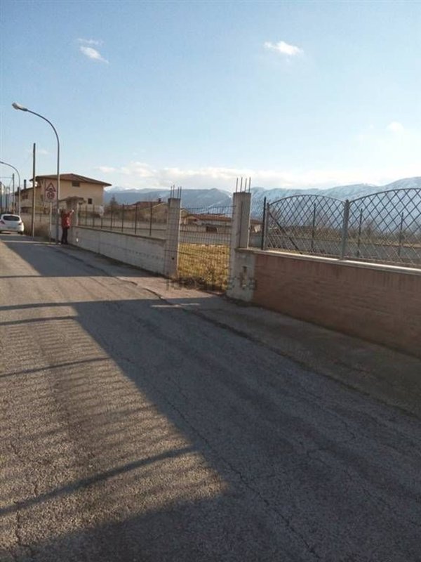 negozio in vendita a Scurcola Marsicana