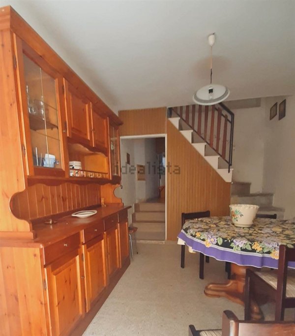 casa indipendente in vendita a Scurcola Marsicana