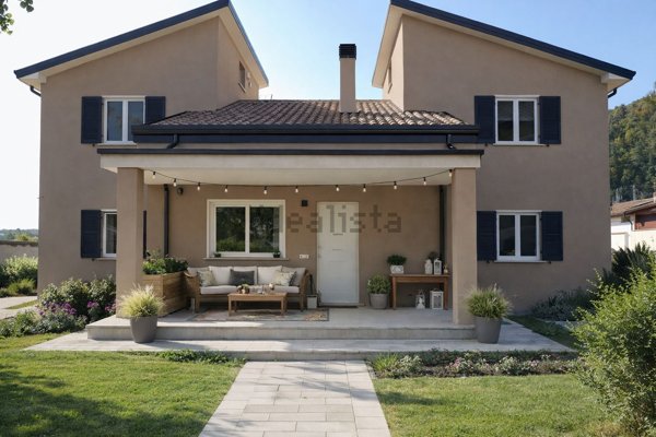 casa indipendente in vendita a Scurcola Marsicana