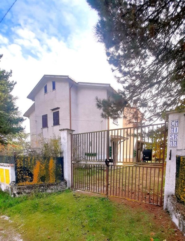 casa indipendente in vendita a Scurcola Marsicana in zona Cappelle dei Marsi