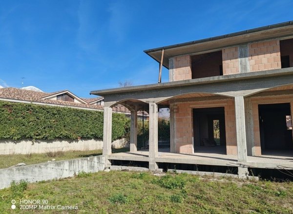 casa indipendente in vendita a Scurcola Marsicana in zona Cappelle dei Marsi
