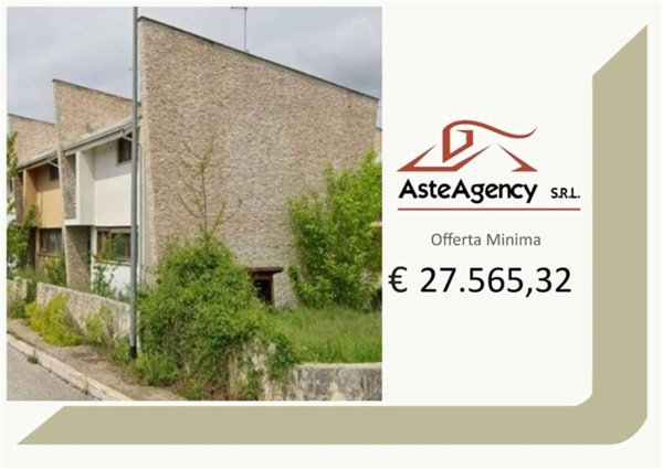 casa indipendente in vendita a Scurcola Marsicana