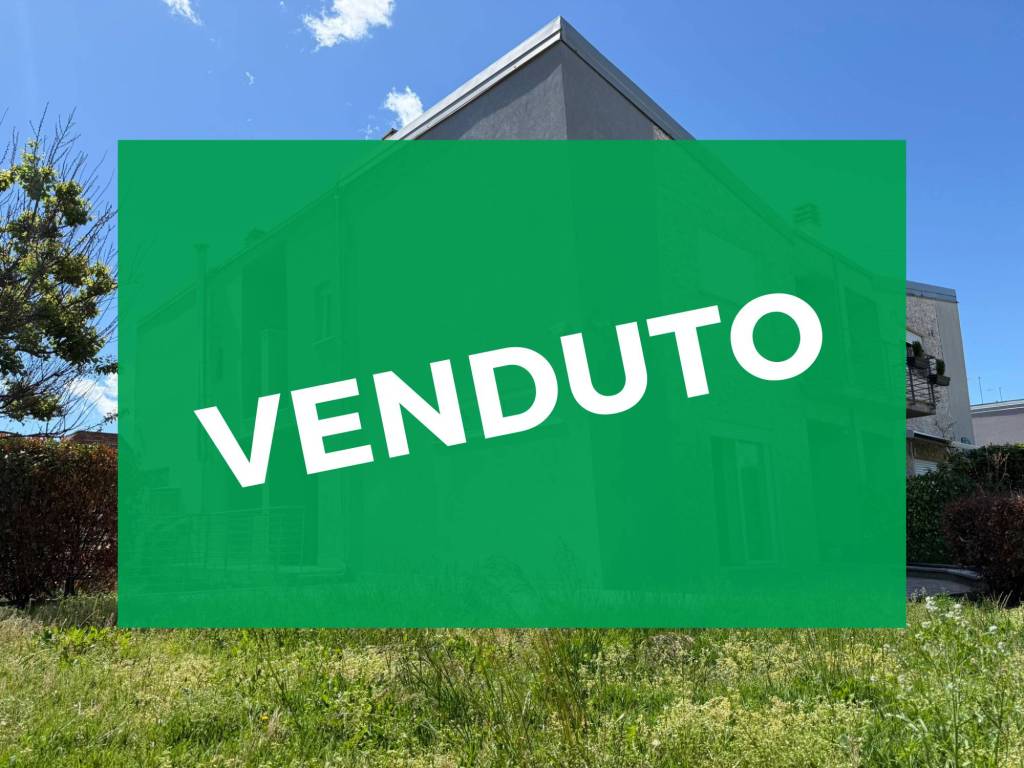 casa indipendente in vendita a Scurcola Marsicana in zona Cappelle dei Marsi