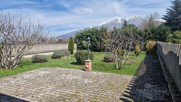 casa indipendente in vendita a Scurcola Marsicana in zona Cappelle dei Marsi