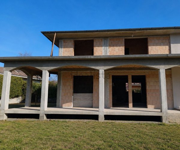casa indipendente in vendita a Scurcola Marsicana in zona Cappelle dei Marsi